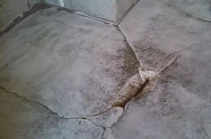 Как избежать трещин в бетоне.jpg